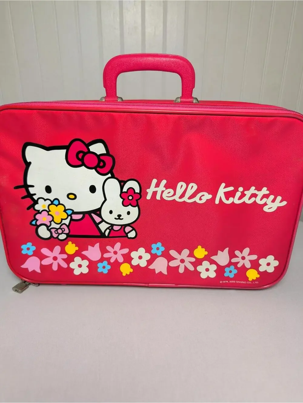 VINTAGE 2000 Hello Kitty Red Suitcase Travel Bag Y2K Sanrio Aesthetic